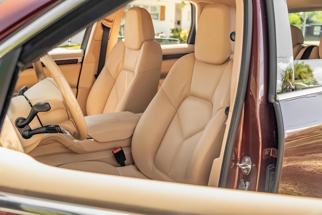 2013 Porsche 958 Cayenne - Image 28 of 31