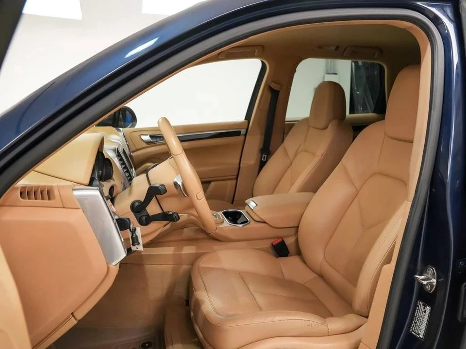 2013 Porsche 958 Cayenne - Image 5 of 5