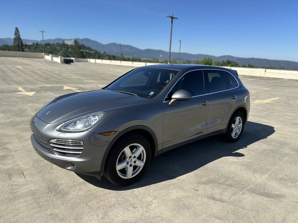 2013 Porsche 958 Cayenne - Image 3 of 31
