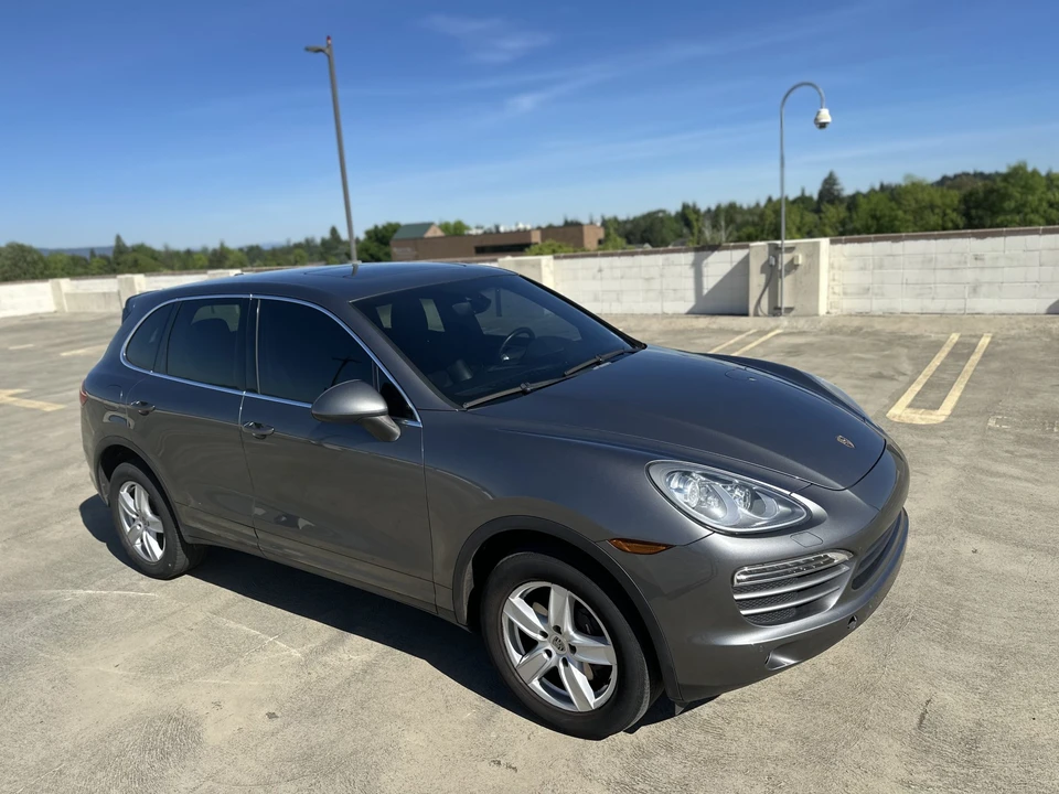 2013 Porsche 958 Cayenne - Image 28 of 31
