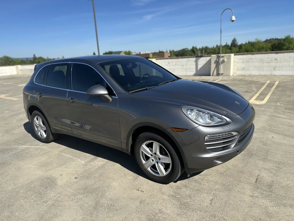 2013 Porsche 958 Cayenne - Image 29 of 31