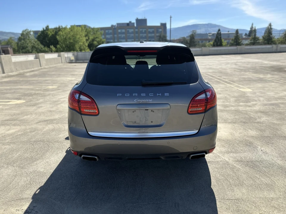 2013 Porsche 958 Cayenne - Image 16 of 31