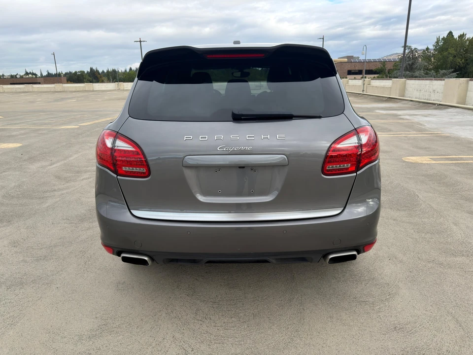 2013 Porsche 958 Cayenne - Image 14 of 31