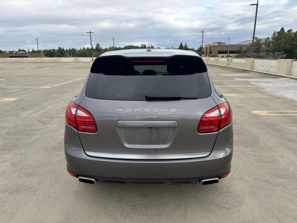 2013 Porsche 958 Cayenne - Image 13 of 31