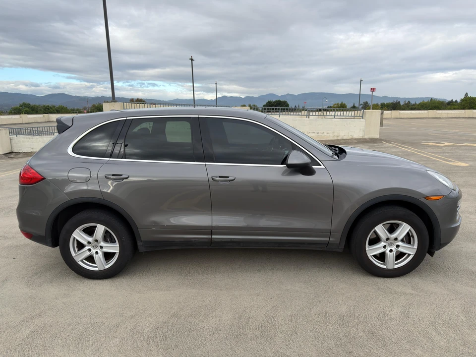 2013 Porsche 958 Cayenne - Image 18 of 31