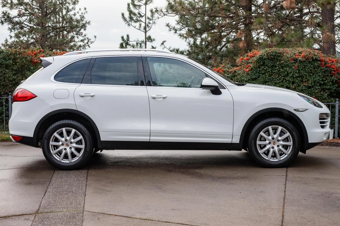 2013 Porsche 958 Cayenne - Image 3 of 31