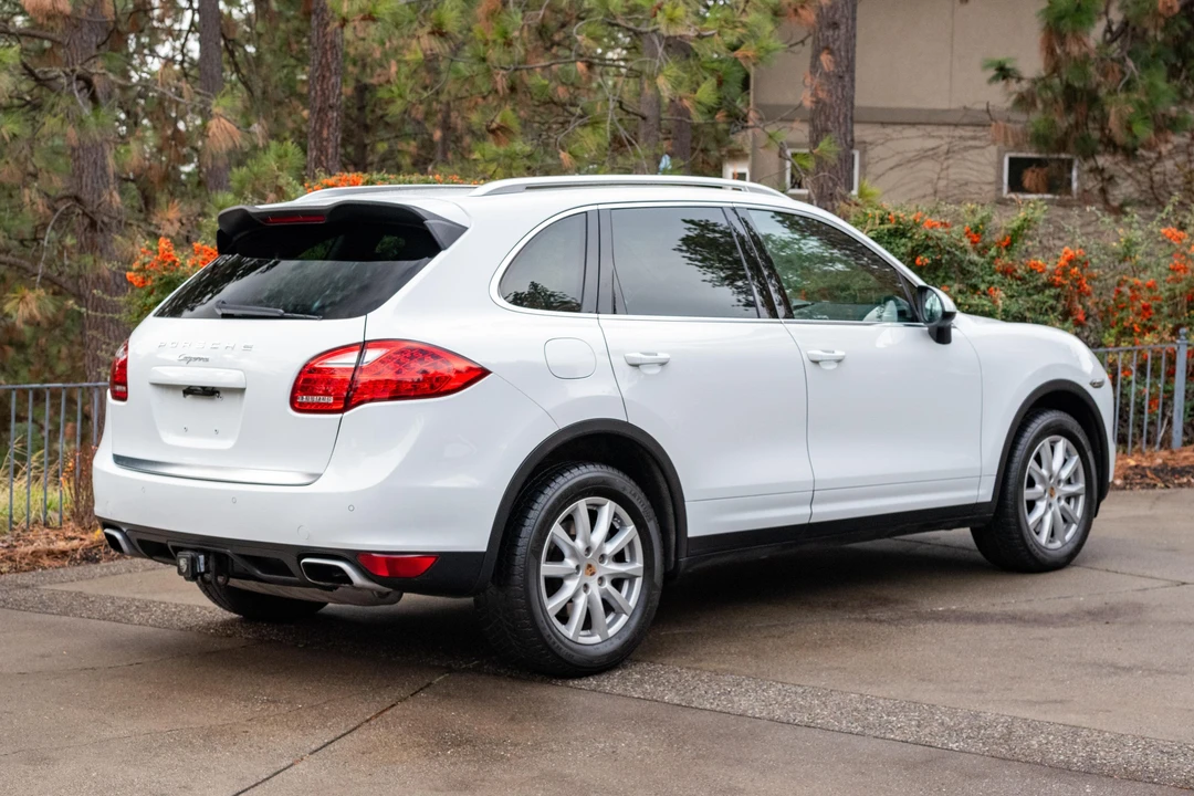 2013 Porsche 958 Cayenne - Image 12 of 31