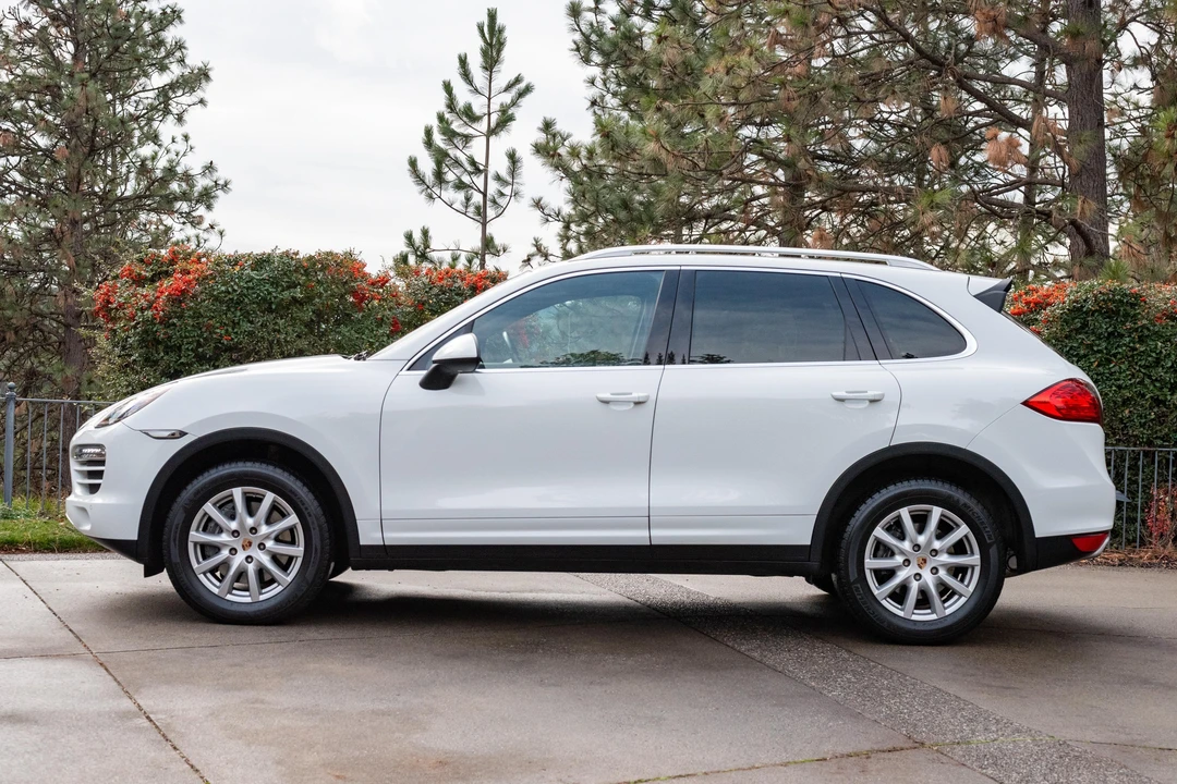 2013 Porsche 958 Cayenne - Image 10 of 31