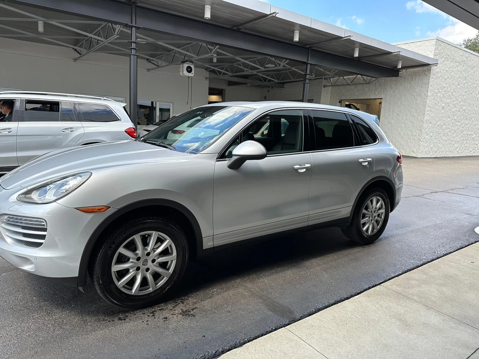 2013 Porsche 958 Cayenne - Image 9 of 31