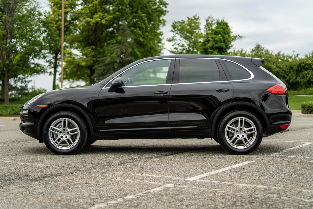 2013 Porsche 958 Cayenne - Image 8 of 31