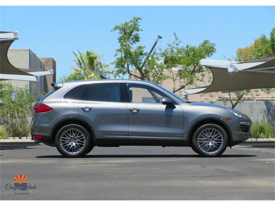 2013 Porsche 958 Cayenne - Image 2 of 31