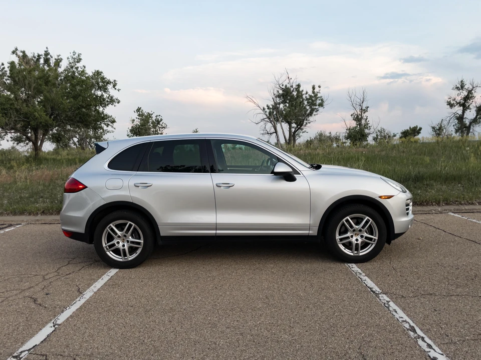 2013 Porsche 958 Cayenne - Image 10 of 31