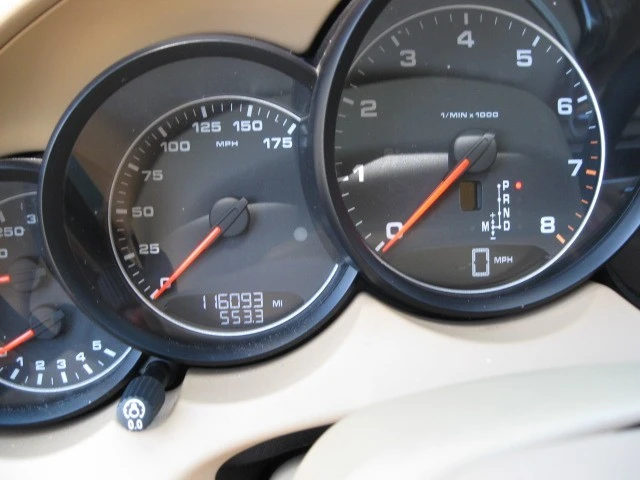 2013 Porsche 958 Cayenne - Image 11 of 20