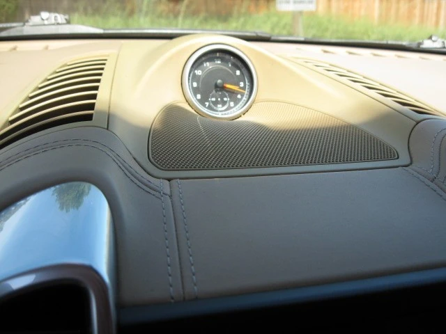 2013 Porsche 958 Cayenne - Image 14 of 20