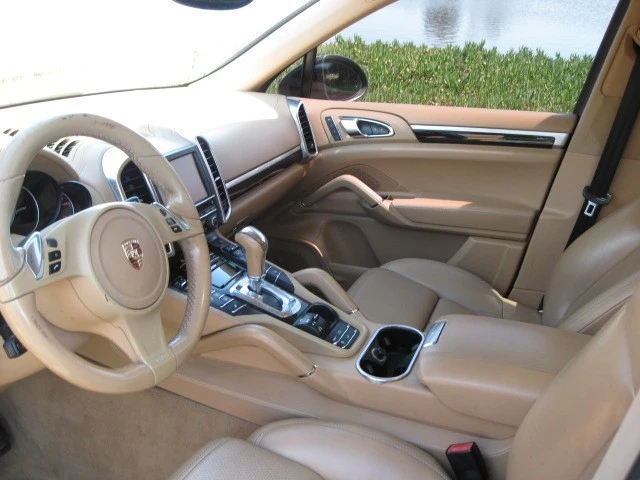 2013 Porsche 958 Cayenne - Image 8 of 20
