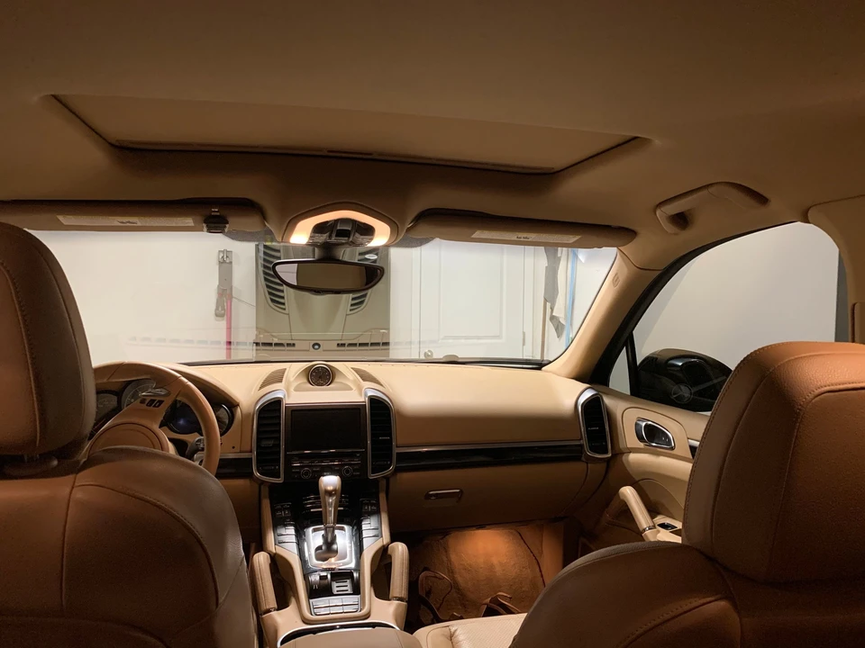 2013 Porsche 958 Cayenne - Image 10 of 11