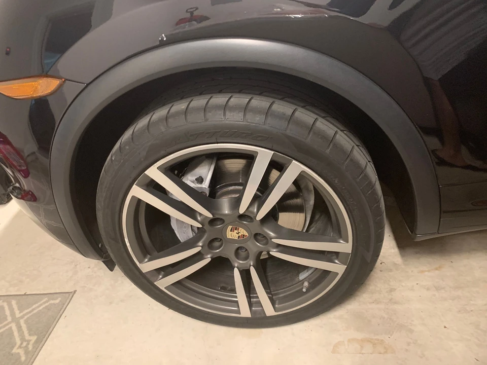 2013 Porsche 958 Cayenne - Image 4 of 11