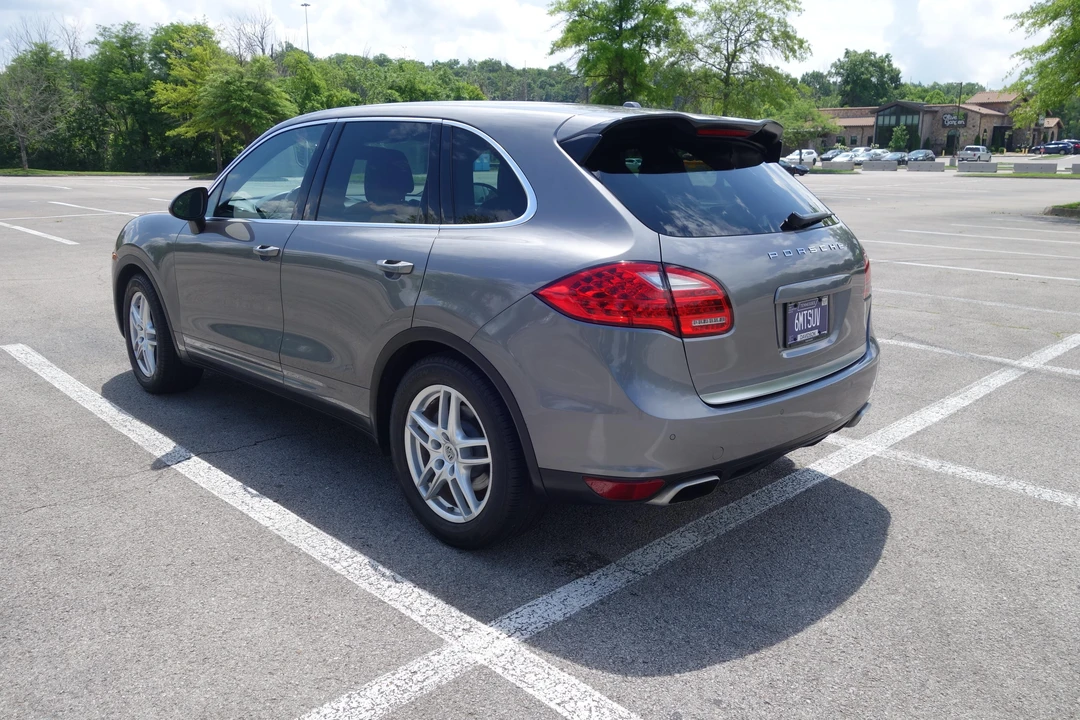 2013 Porsche 958 Cayenne - Image 12 of 31