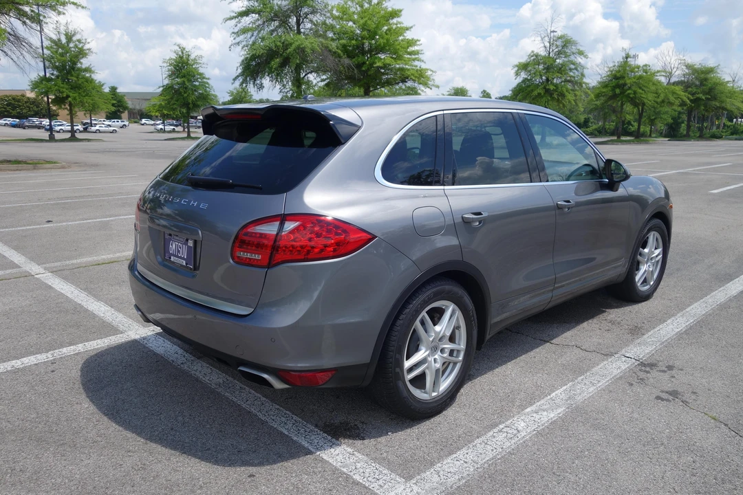 2013 Porsche 958 Cayenne - Image 13 of 31