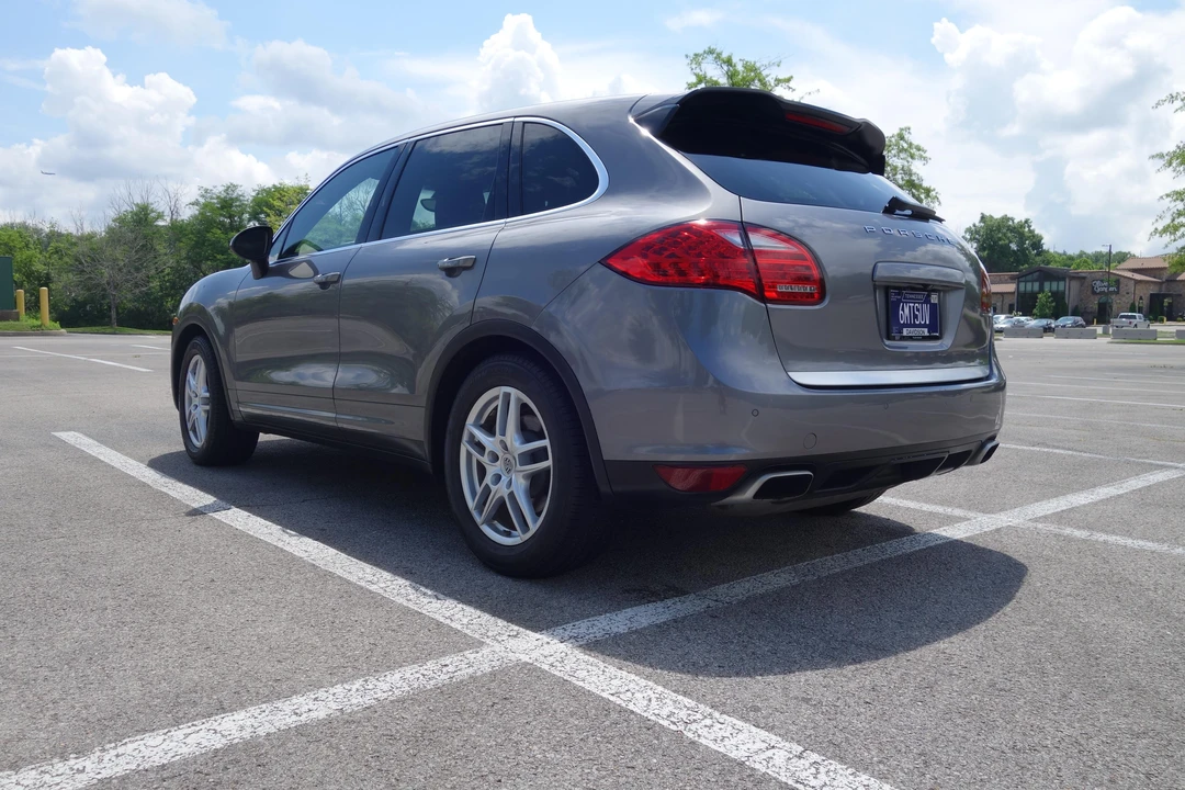 2013 Porsche 958 Cayenne - Image 11 of 31