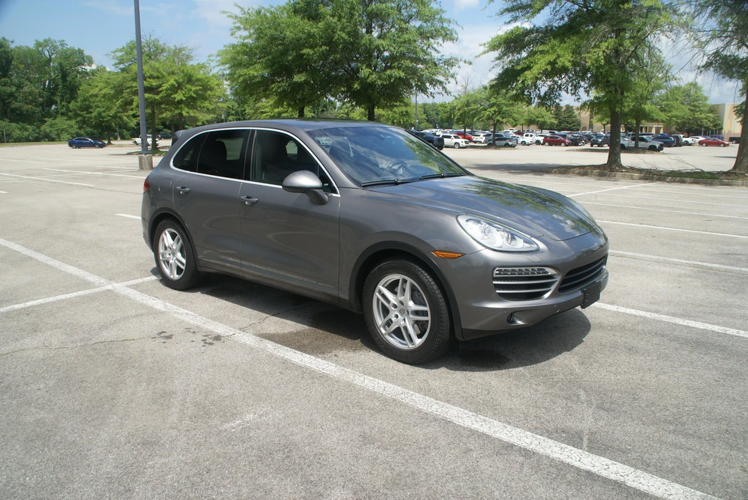 2013 Porsche 958 Cayenne - Image 16 of 31