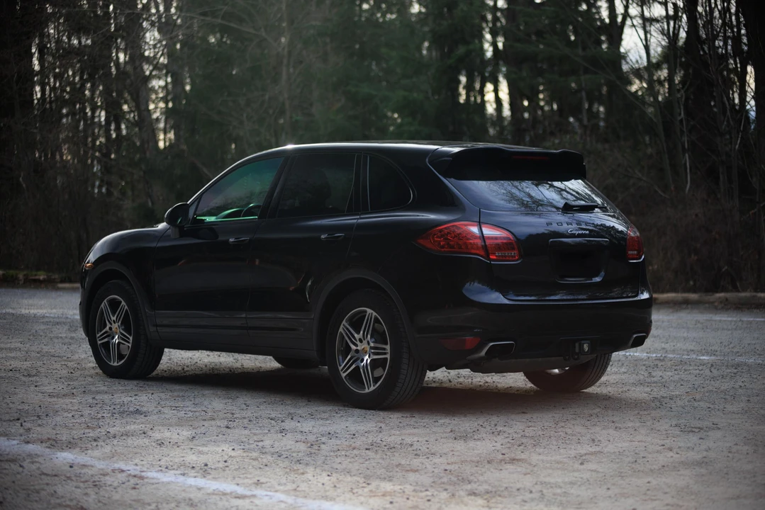 2013 Porsche 958 Cayenne - Image 8 of 31