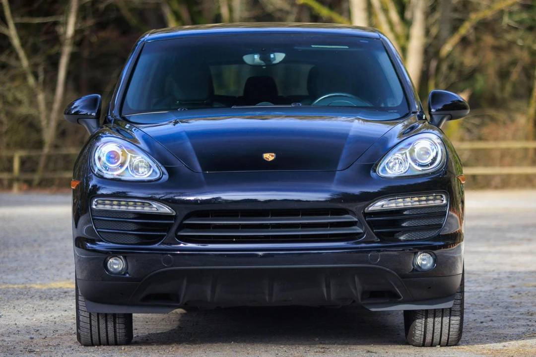 2013 Porsche 958 Cayenne - Image 2 of 31