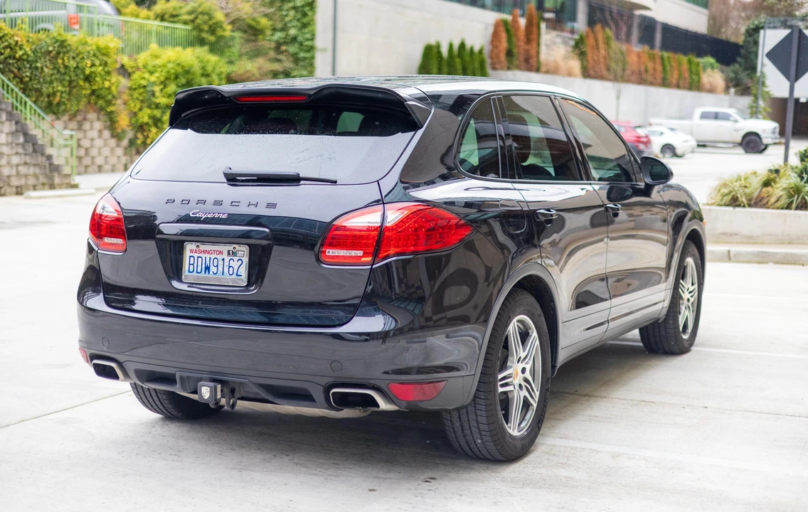 2013 Porsche 958 Cayenne - Image 9 of 31