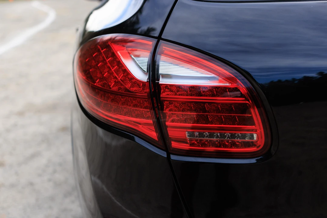 2013 Porsche 958 Cayenne - Image 19 of 31