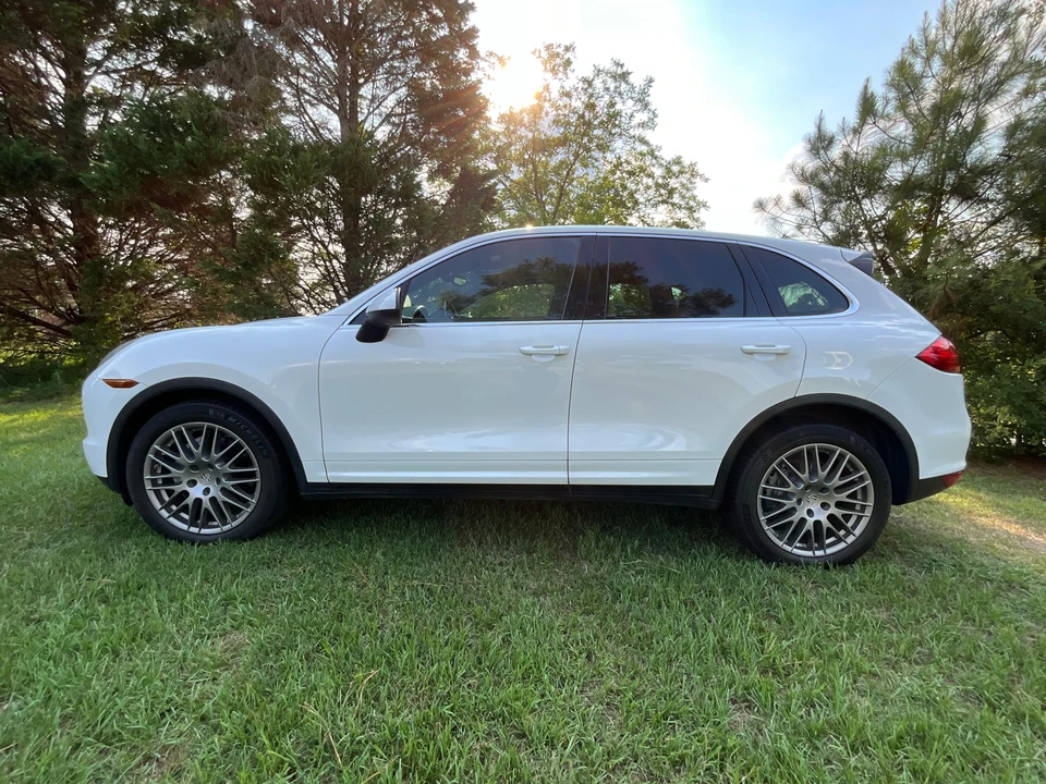 2013 Porsche 958 Cayenne - Image 11 of 31