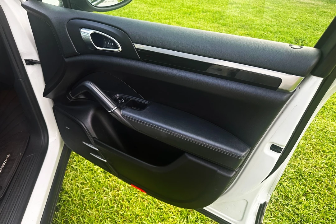 2013 Porsche 958 Cayenne - Image 18 of 20