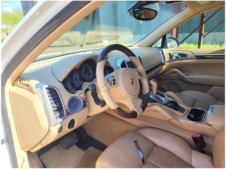 2013 Porsche 958 Cayenne - Image 13 of 21