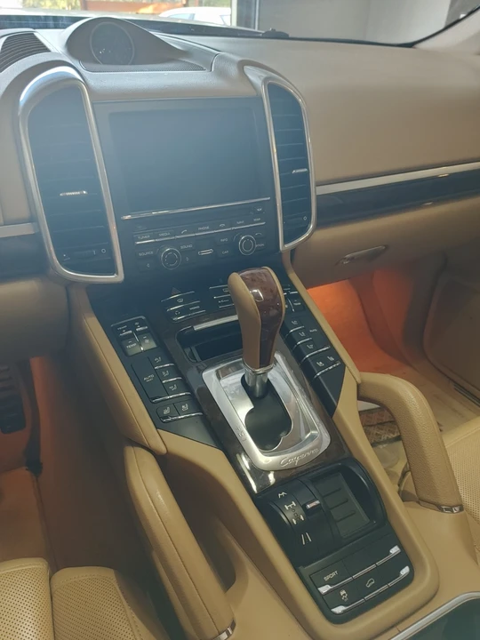 2013 Porsche 958 Cayenne - Image 18 of 20