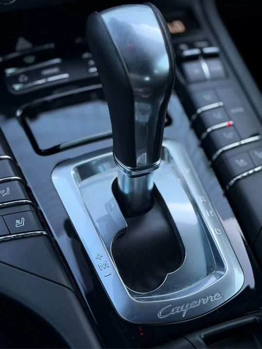 2013 Porsche 958 Cayenne - Image 28 of 31