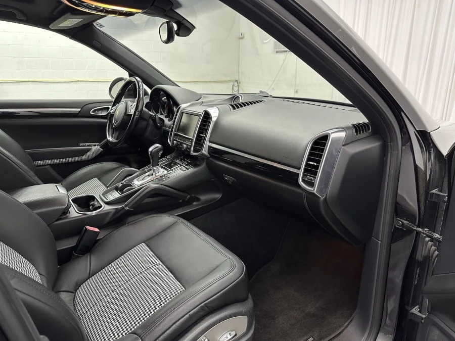 2013 Porsche 958 Cayenne - Image 31 of 31
