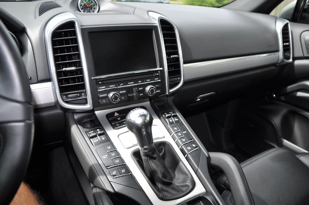2013 Porsche 958 Cayenne - Image 5 of 30