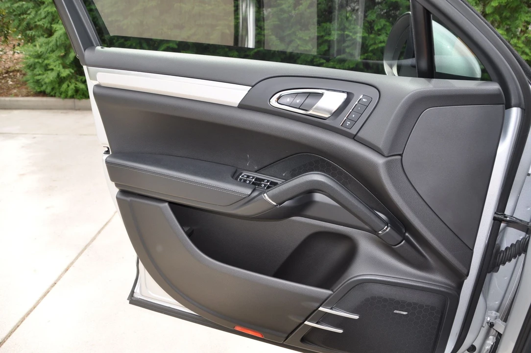 2013 Porsche 958 Cayenne - Image 11 of 30