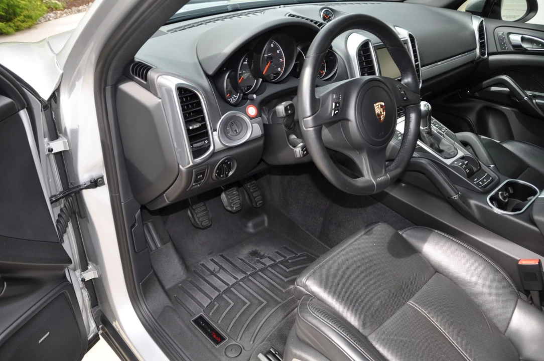 2013 Porsche 958 Cayenne - Image 7 of 30