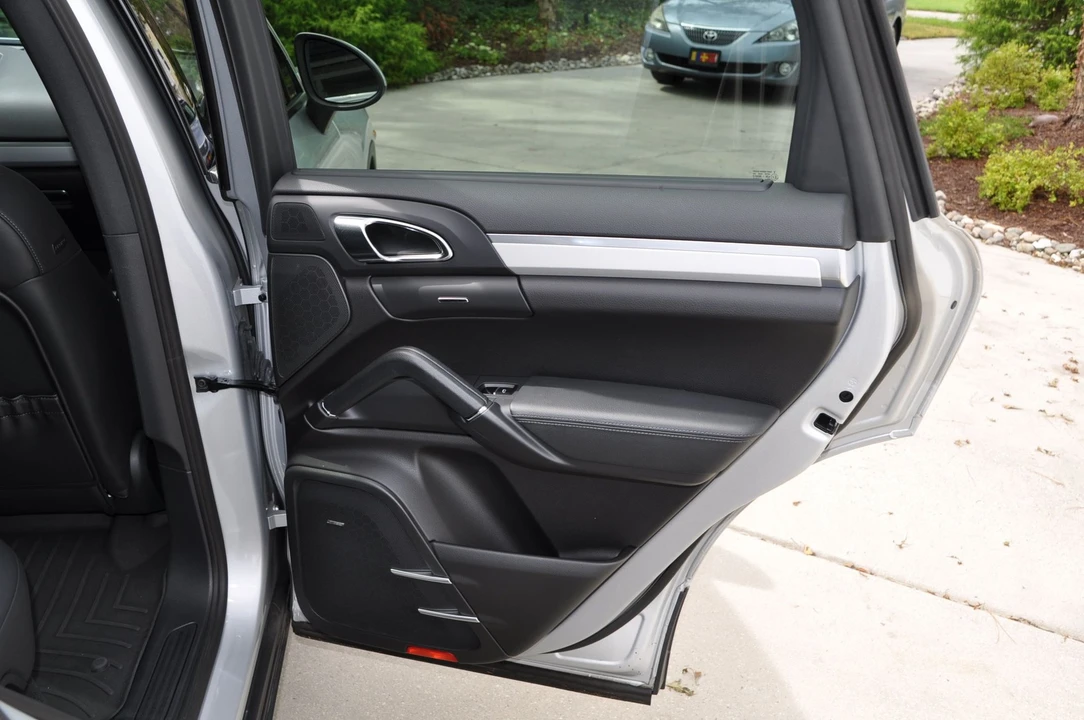 2013 Porsche 958 Cayenne - Image 18 of 30