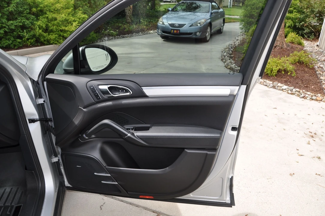 2013 Porsche 958 Cayenne - Image 21 of 30