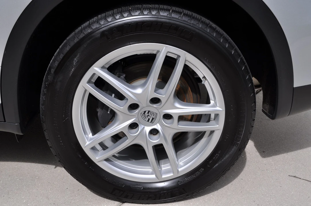 2013 Porsche 958 Cayenne - Image 12 of 30