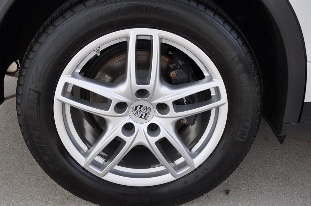 2013 Porsche 958 Cayenne - Image 20 of 30