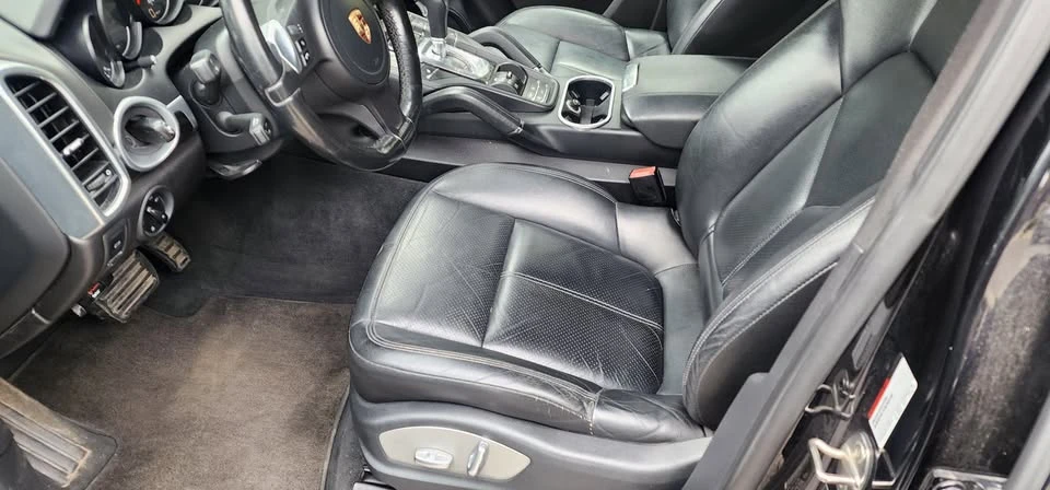 2013 Porsche 958 Cayenne - Image 13 of 20