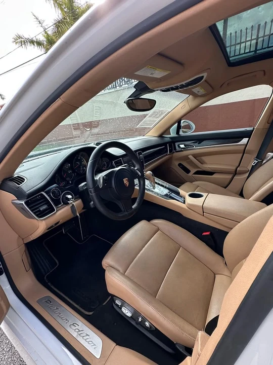 2013 Porsche 970 Panamera 4S - Image 9 of 12