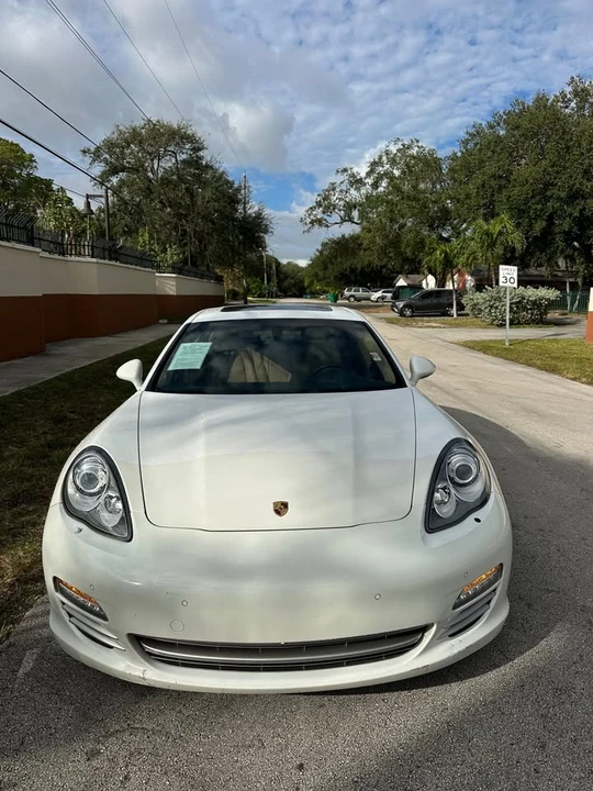2013 Porsche 970 Panamera 4S - Image 8 of 12