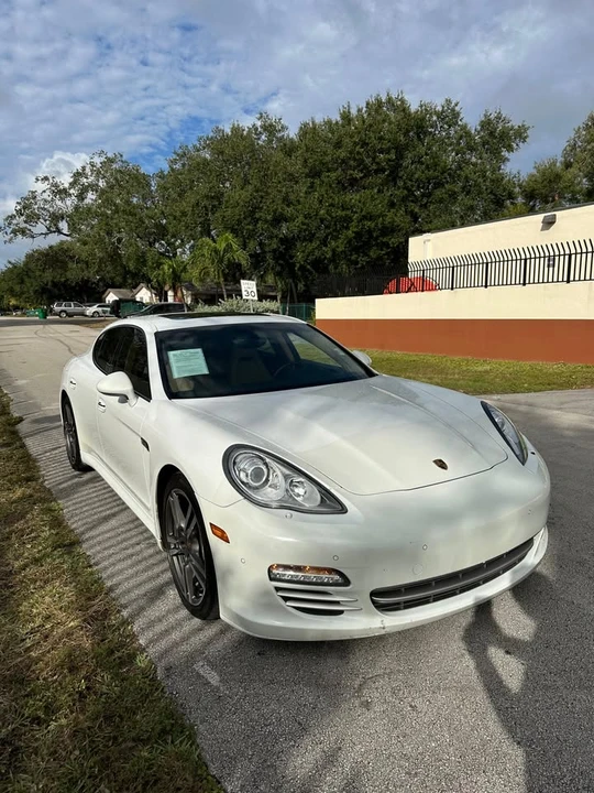 2013 Porsche 970 Panamera 4S - Image 10 of 12