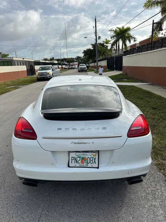 2013 Porsche 970 Panamera 4S - Image 4 of 12