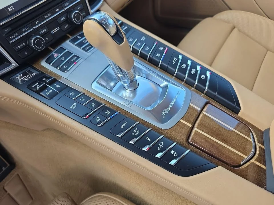 2013 Porsche 970 Panamera - Image 10 of 12