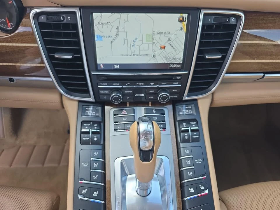 2013 Porsche 970 Panamera - Image 9 of 12