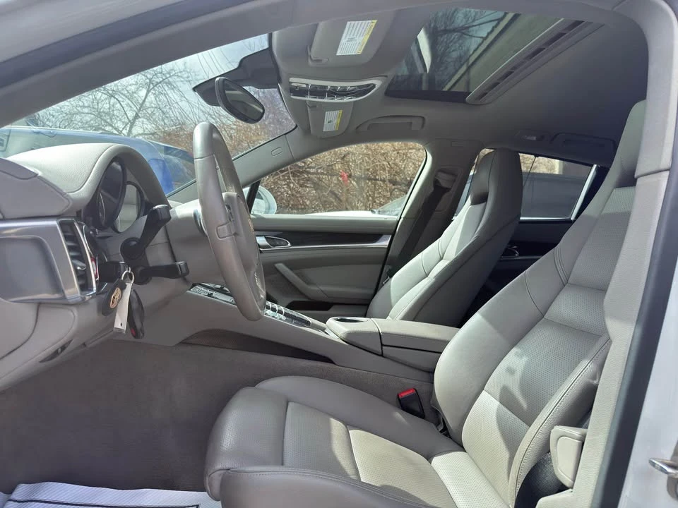 2013 Porsche 970 Panamera - Image 10 of 14